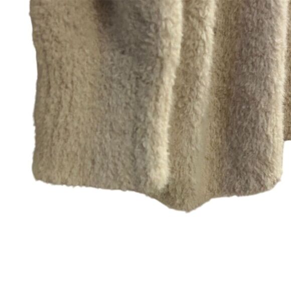 Cotton Bleu Women's XL Off White  Oversized V-Neck Pullover Sweater - Picture 3 of 10